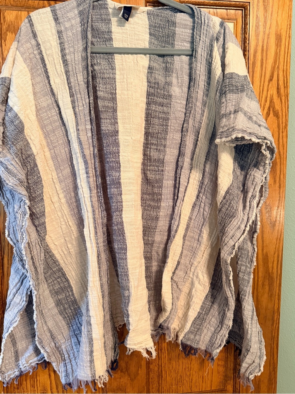 Striped Blue and Cream Woven kimono